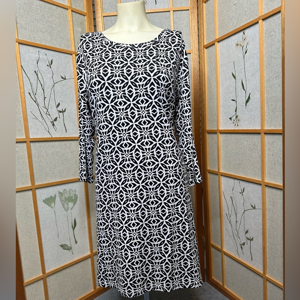 Lulu-B UPF 50+ travel dress with a 3/4 sleeves zise XL